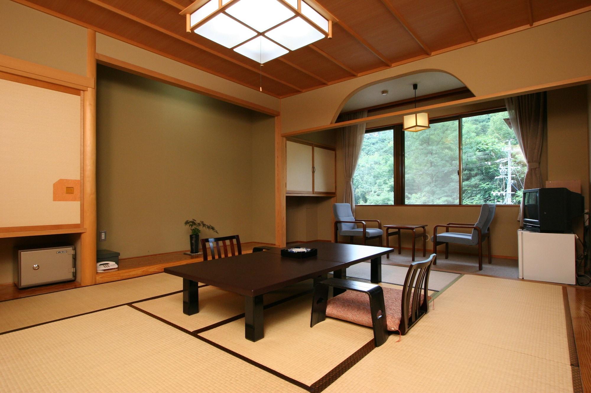 Shosenkaku Hotel Nagano Buitenkant foto