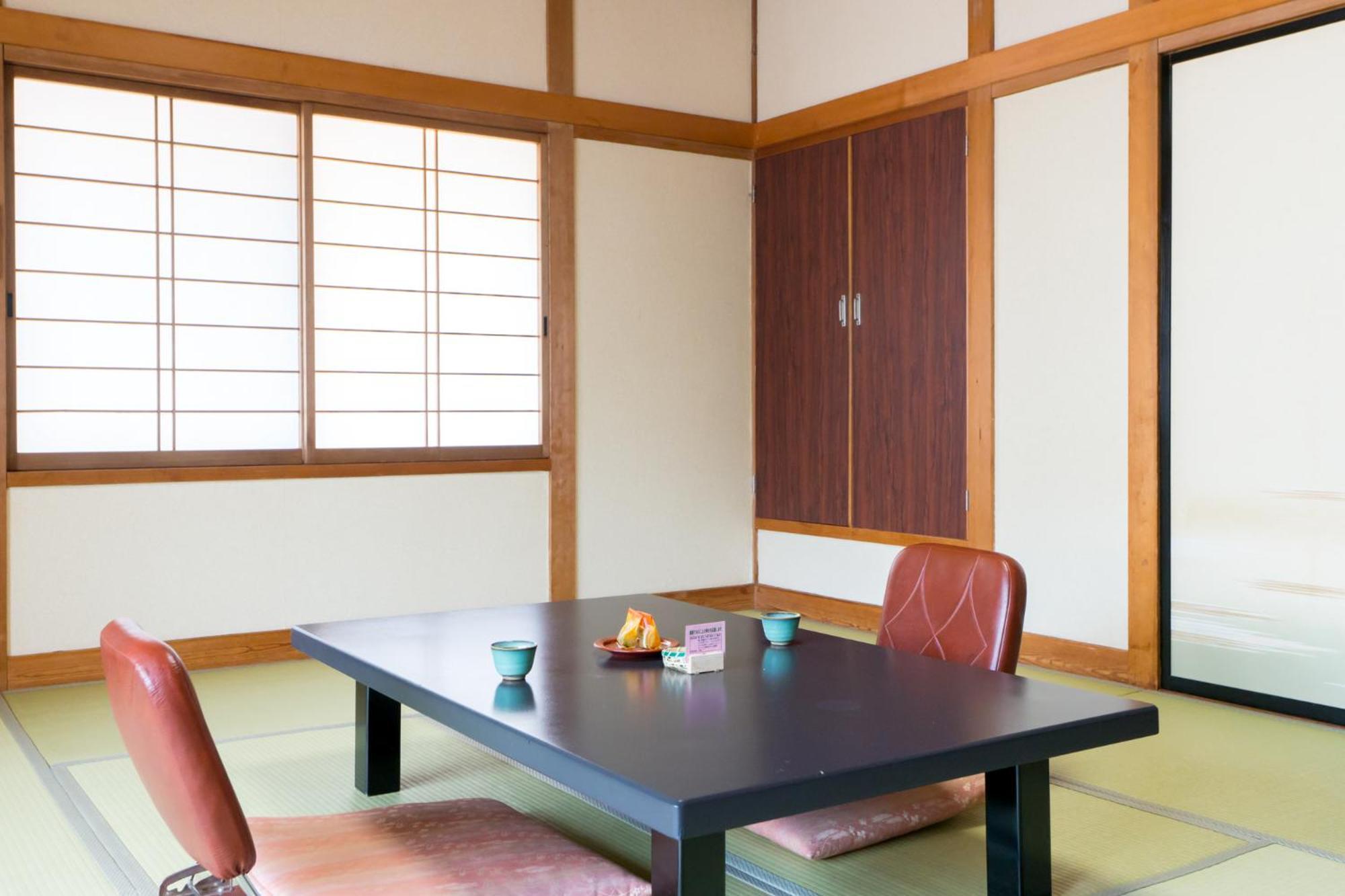 Shosenkaku Hotel Nagano Buitenkant foto