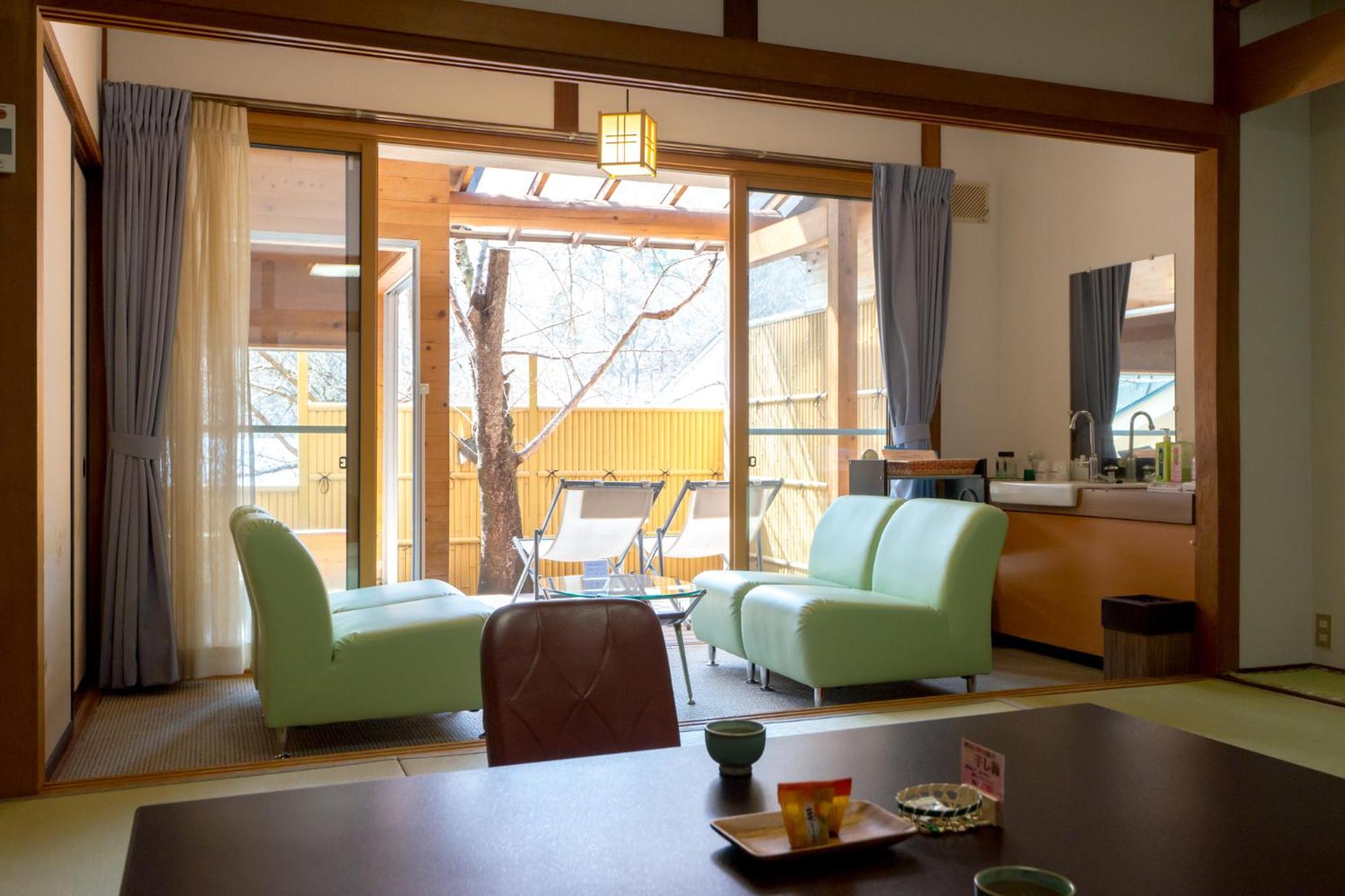 Shosenkaku Hotel Nagano Buitenkant foto