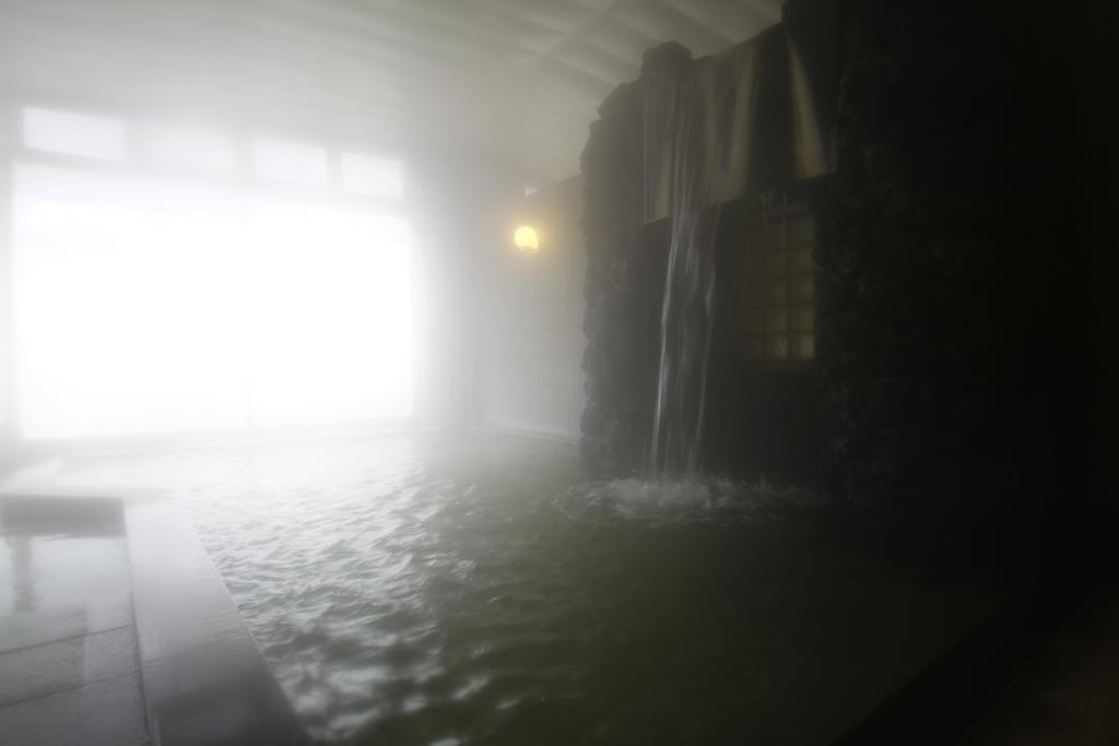 Shosenkaku Hotel Nagano Buitenkant foto