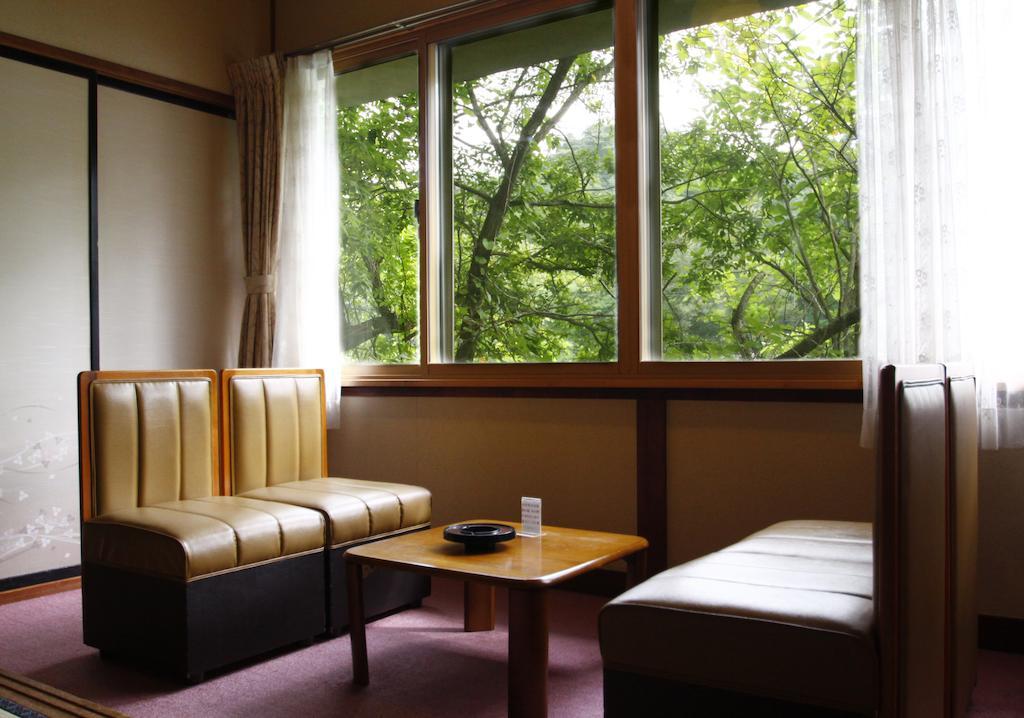 Shosenkaku Hotel Nagano Kamer foto