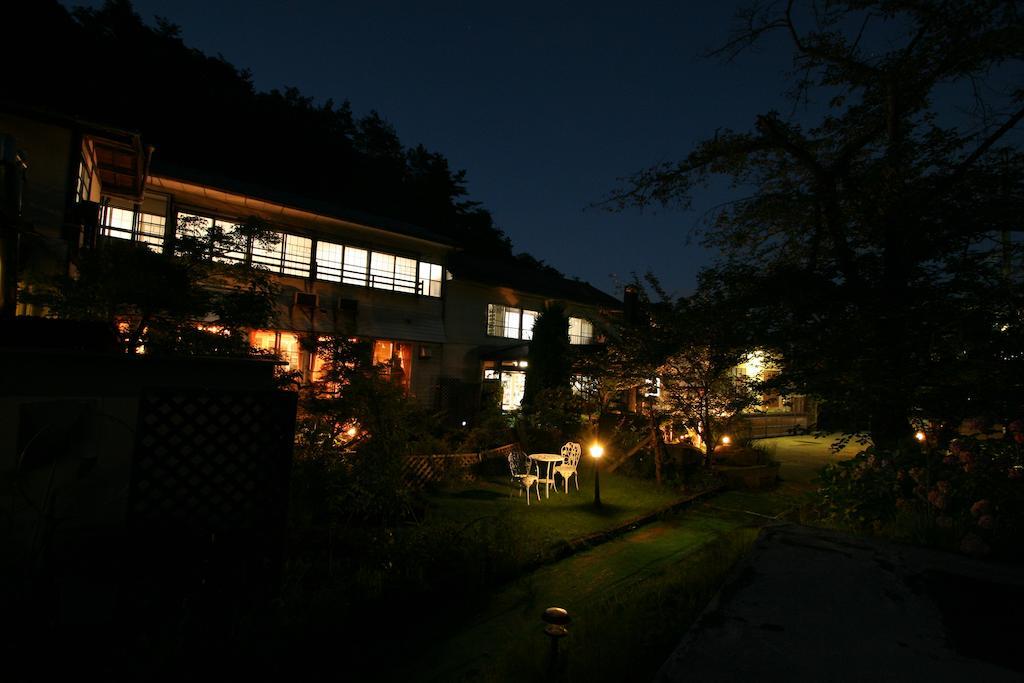 Shosenkaku Hotel Nagano Buitenkant foto