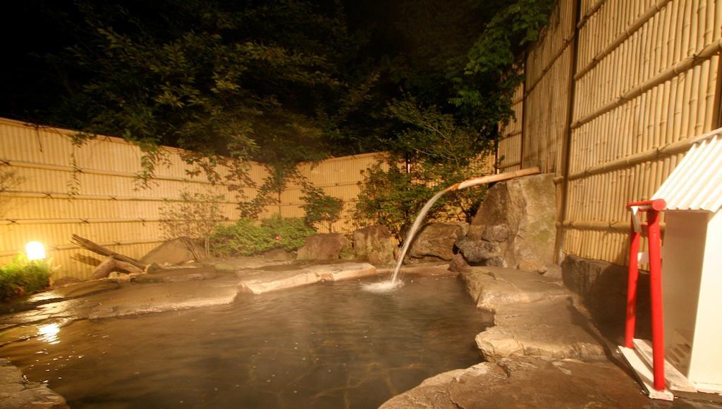 Shosenkaku Hotel Nagano Buitenkant foto
